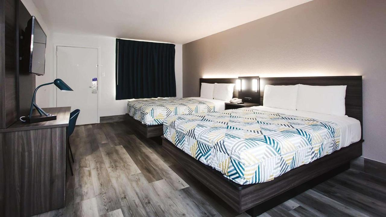 6 Houston, Tx - Medical Center - Nrg Stadium Hotel