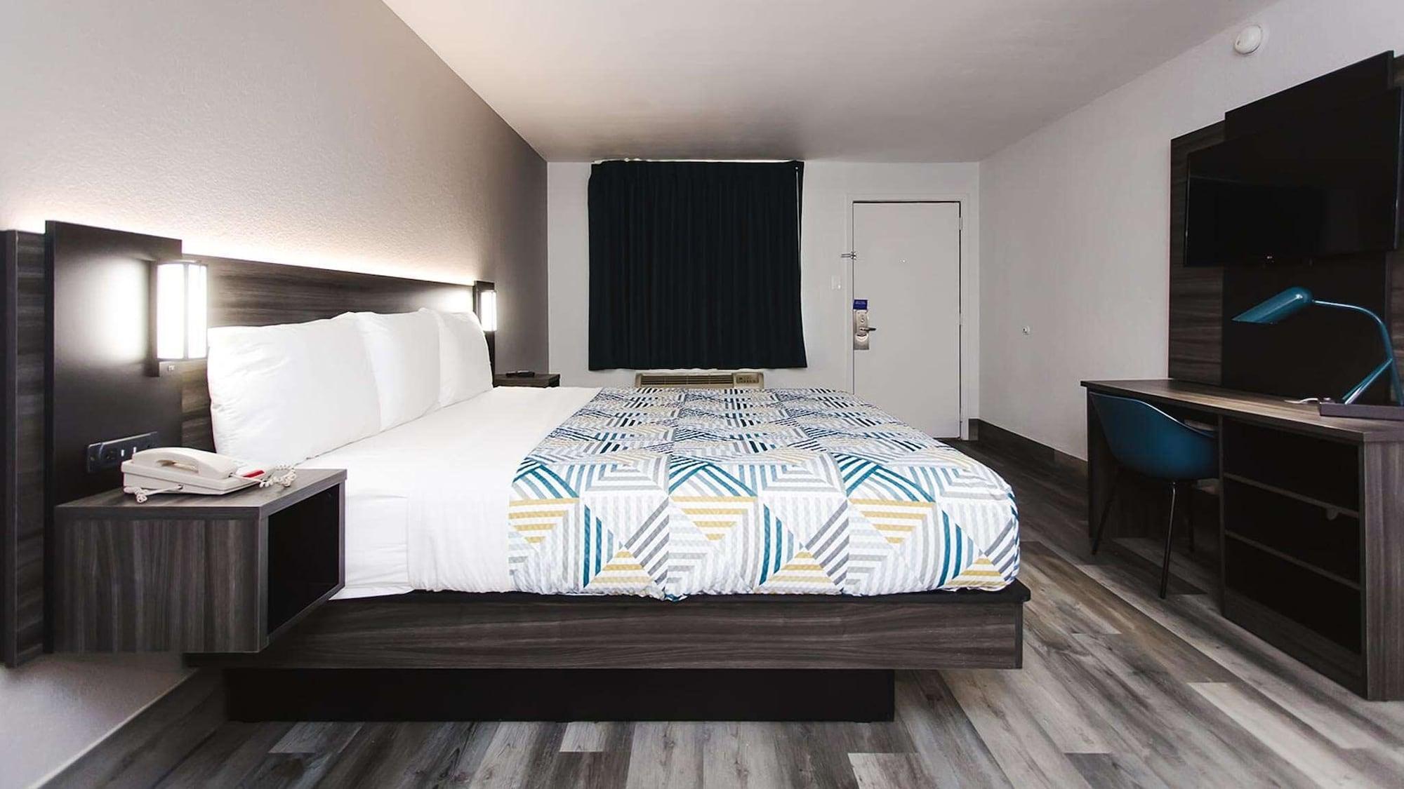 Hotel 6 Houston, Tx - Medical Center - Nrg Stadium
