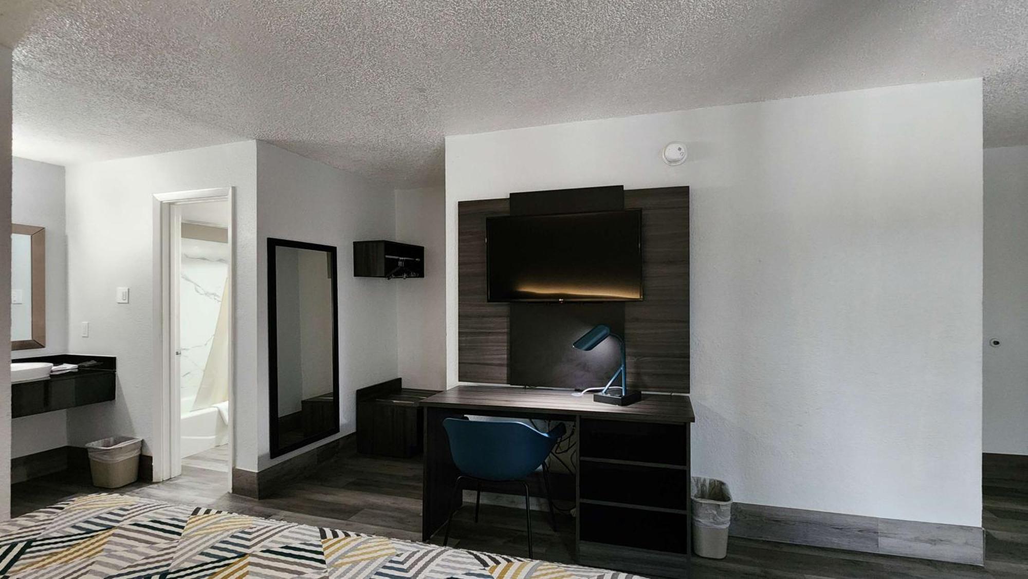 Hotel 6 Houston, Tx - Medical Center - Nrg Stadium 2*