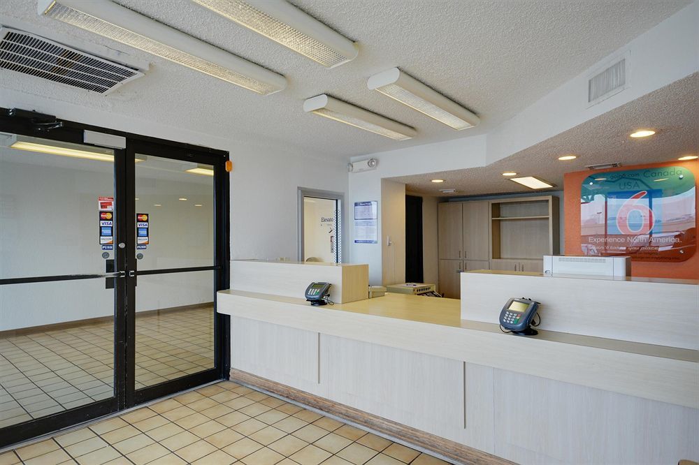 Hotel 6 Houston, Tx - Medical Center - Nrg Stadium 2*