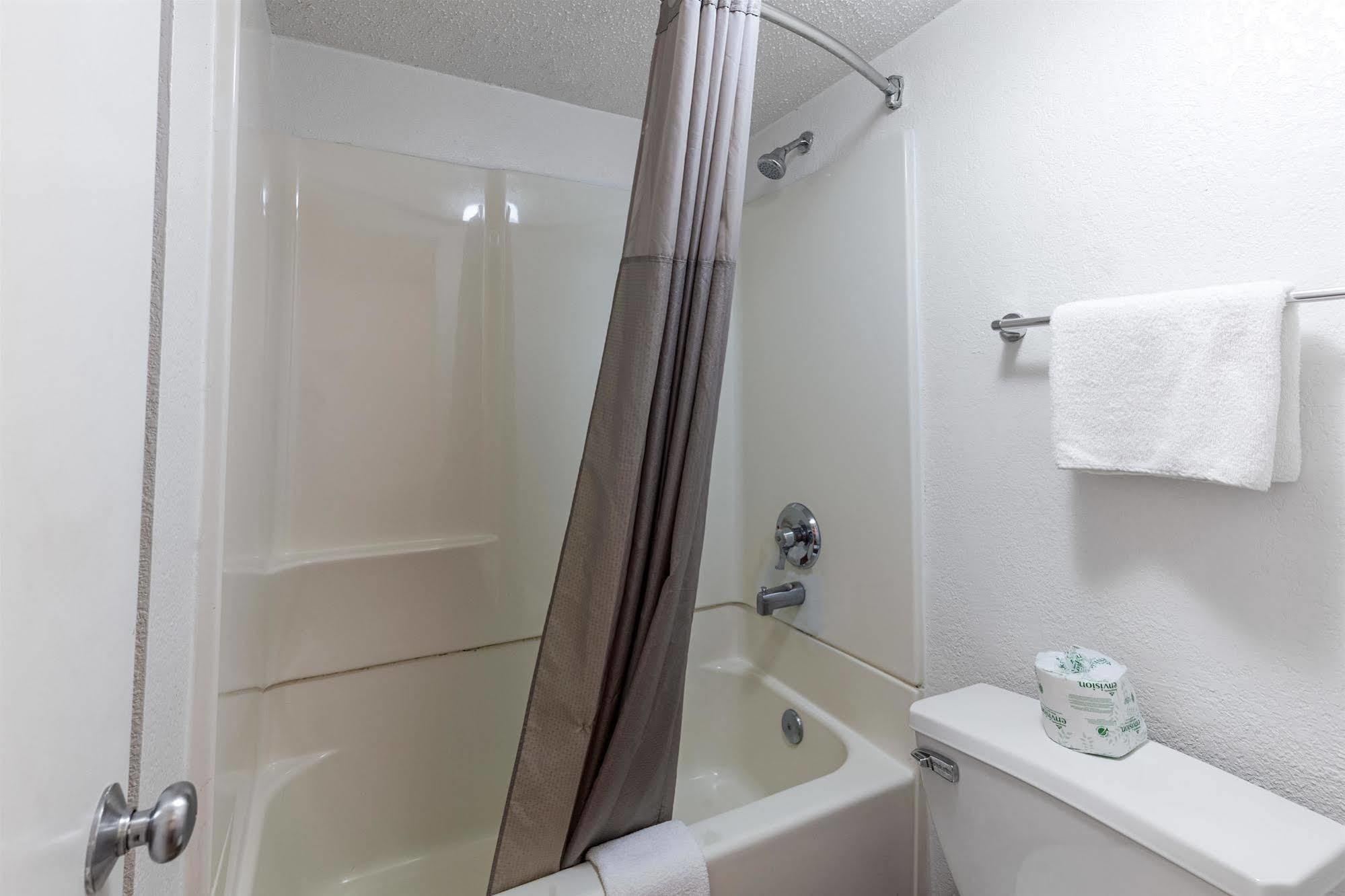6 Houston, Tx - Medical Center - Nrg Stadium Hotel
